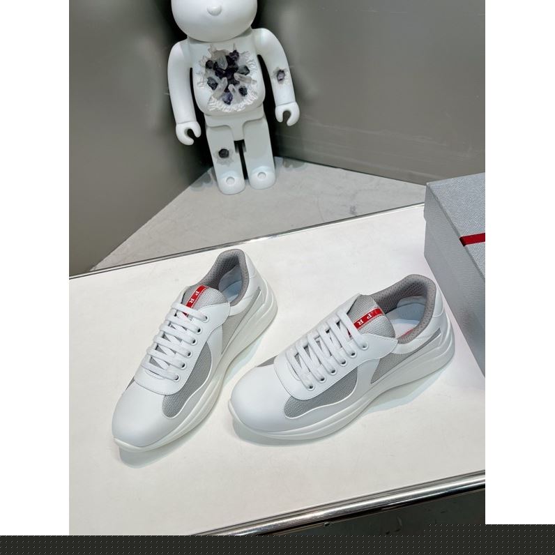 Pra*a casual shoes